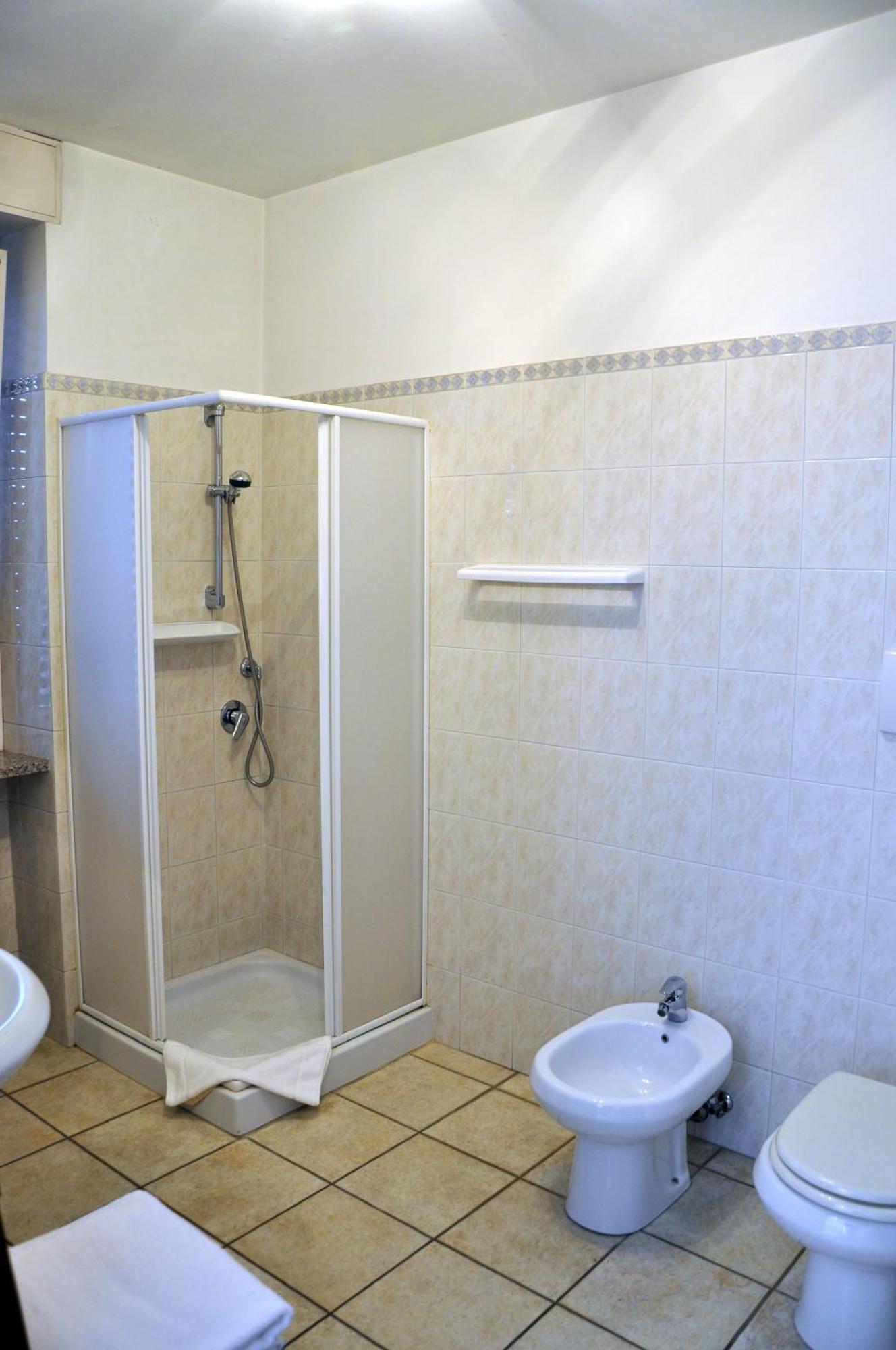 Hotel Ristorante La Torretta Bianze Ngoại thất bức ảnh